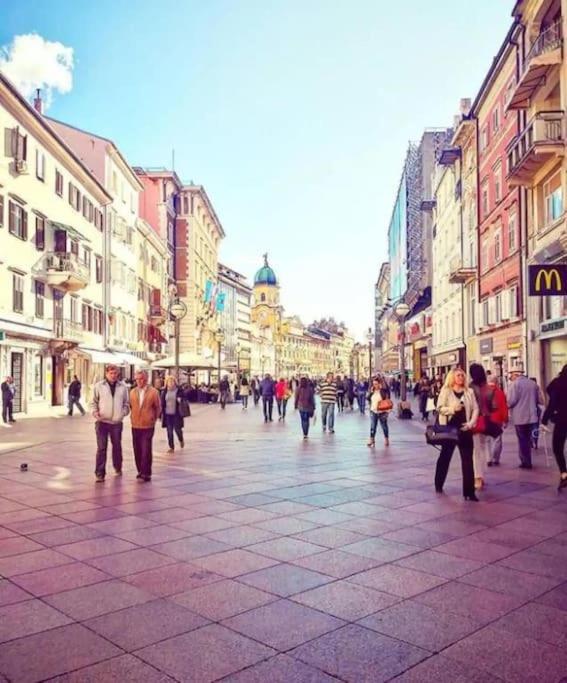 Apartman Julija 1 Rijeka Ngoại thất bức ảnh